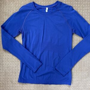 Athleta Momentum Seamless Long Sleeve Tee, Size Medium, Blue